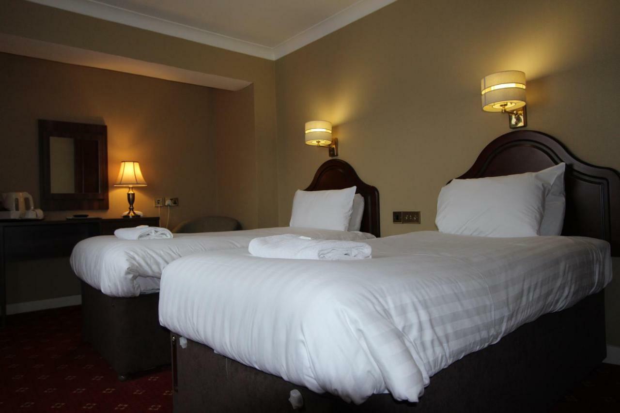 Cairn Hotel Bathgate Exterior foto